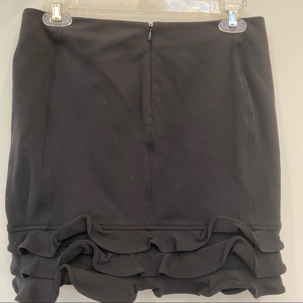 Guess by Marciano Black Skirt - Picture 2 of 3